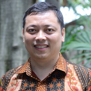 Dr. Ir. Lukas