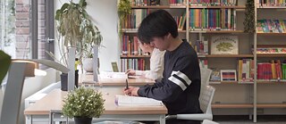 Deutsch lernen in der Bibliothek