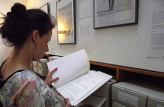 Der Leseklub beschäftigt sich mit DDR-Autorinnen.